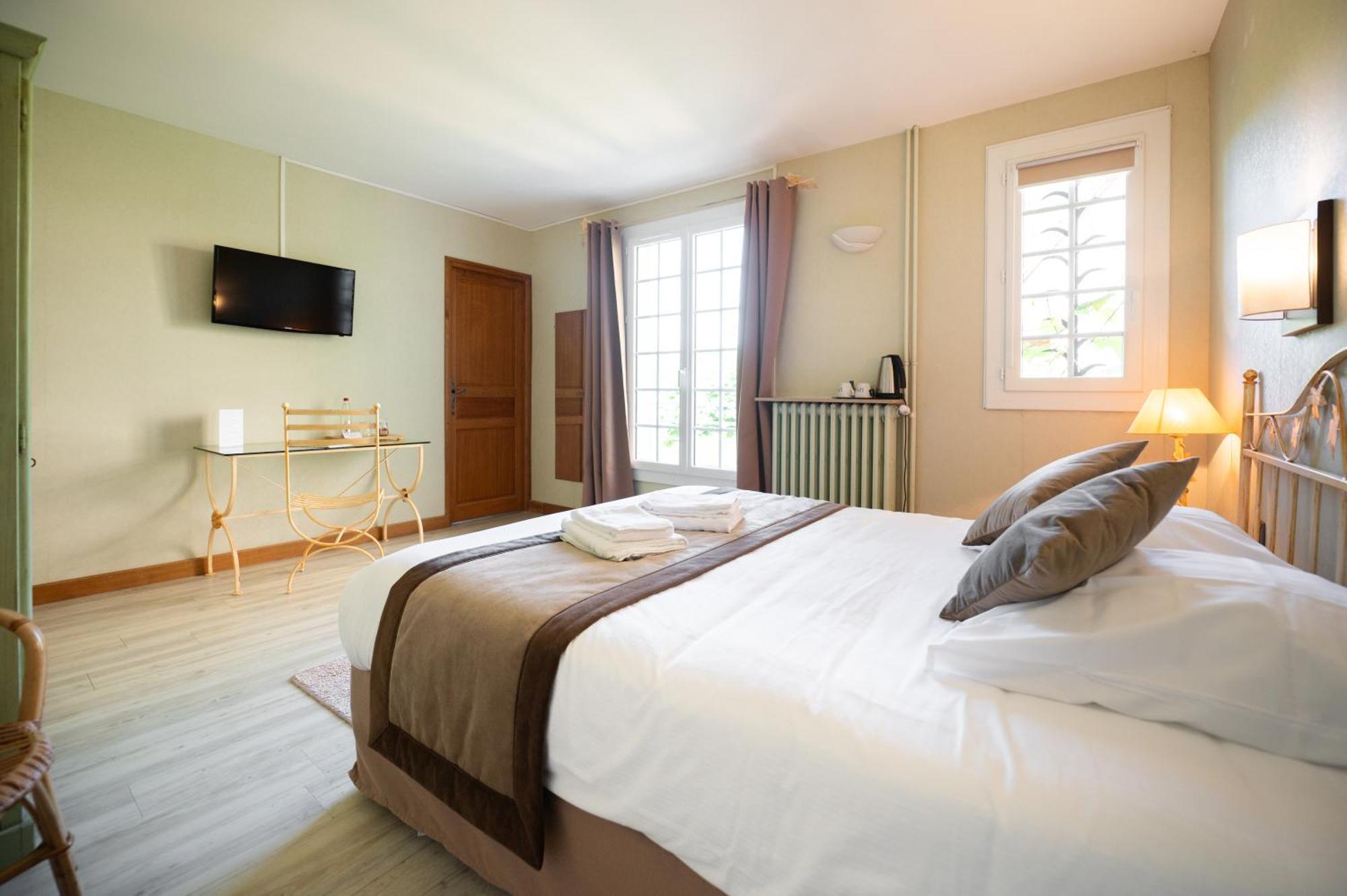 Logis Hotels - Hotel Restaurant Domaine Les Falaises Martel Δωμάτιο φωτογραφία