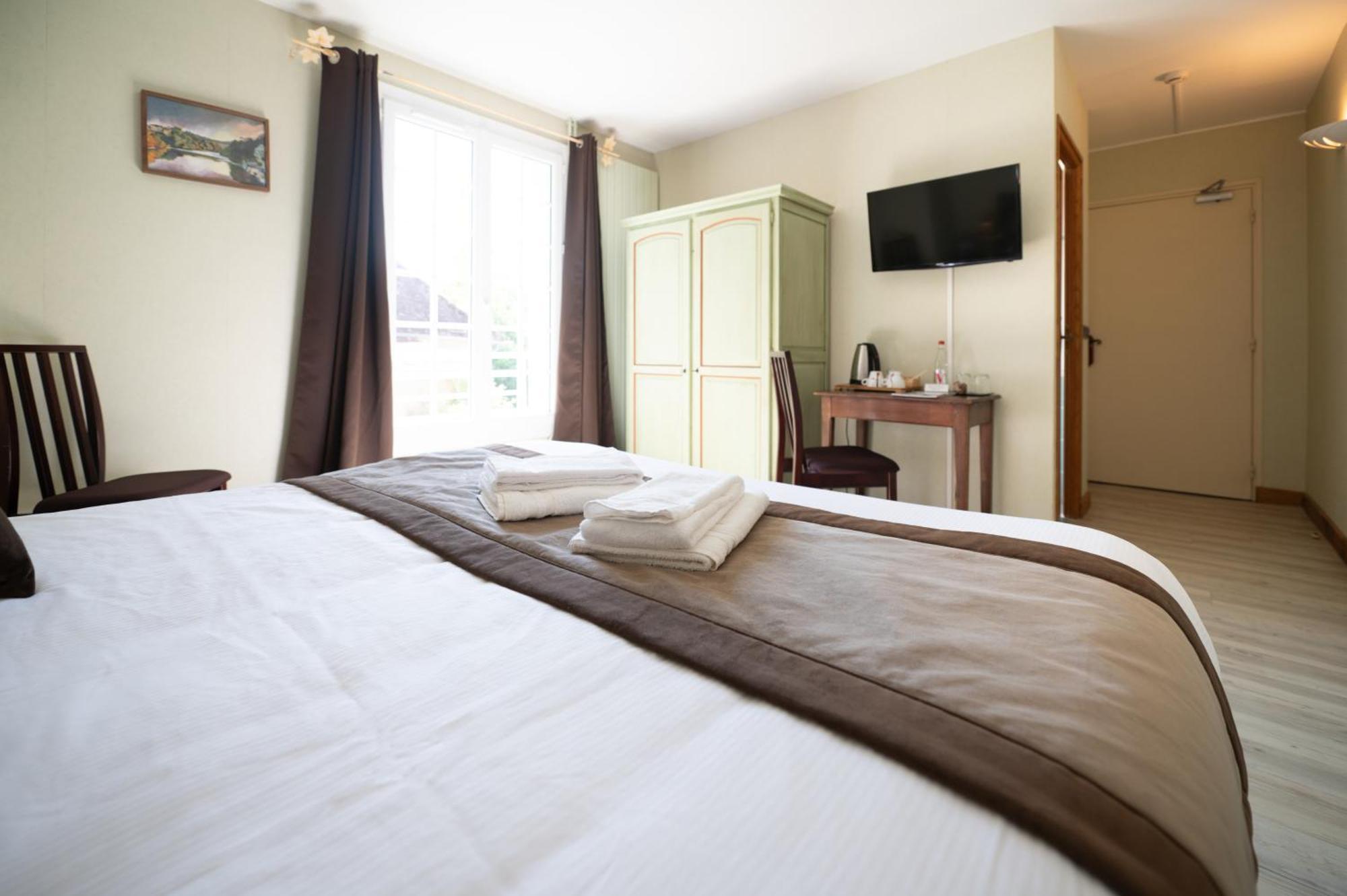 Logis Hotels - Hotel Restaurant Domaine Les Falaises Martel Δωμάτιο φωτογραφία